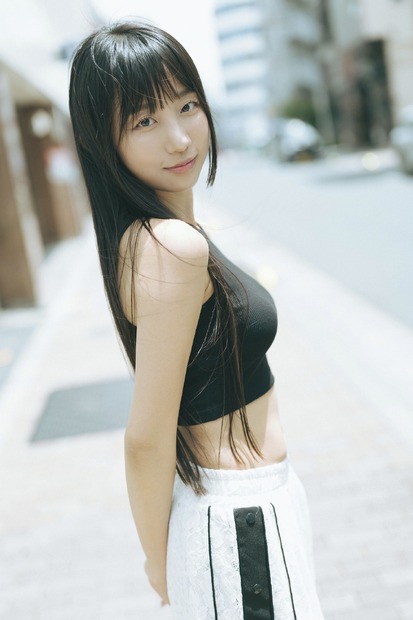 『もっと前へ、そして「その先」へ――　ピョ・ウンジはなぜグラビア不毛の地・韓国でグラビアモデルを始めたのか』（双葉社）　（C)前康輔／双葉社