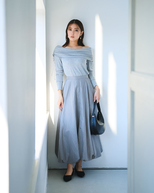 石川恋、大人っぽさと甘さが共存した着こなし披露！