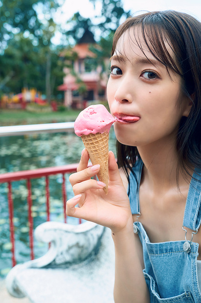 日向坂46・佐々木久美1st写真集（タイトル未定）　撮影/藤原宏