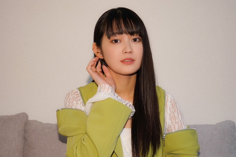 吉本実憂【写真：竹内みちまろ】