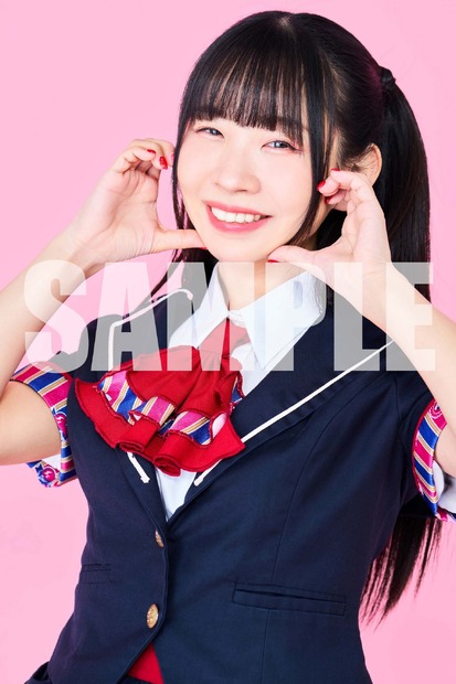『ツインテールの終わりに、#未鈴の自伝』書店別特典絵柄：タワレコ　(C)KADOKAWA／写真：梁瀬玉実