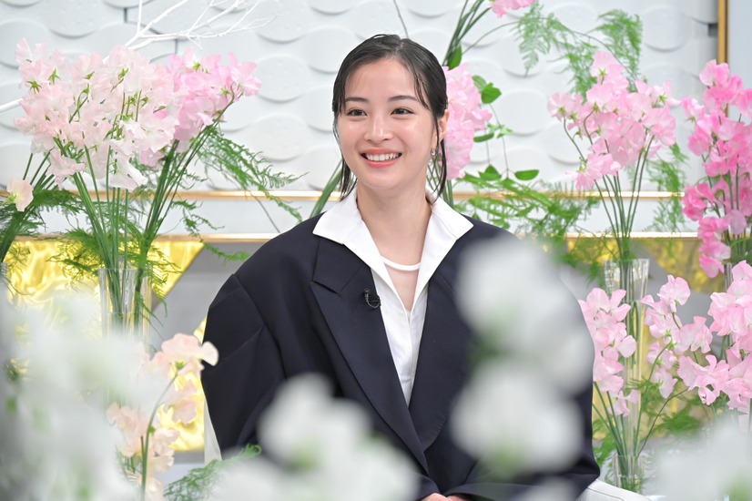 1月26日22時15分から放送される『日曜日の初耳学』　(C)MBS