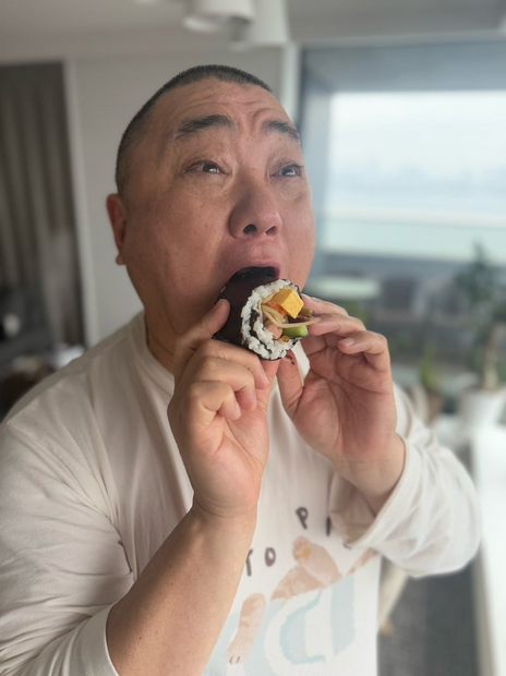 山本圭壱（写真は山本圭壱の公式ブログから）