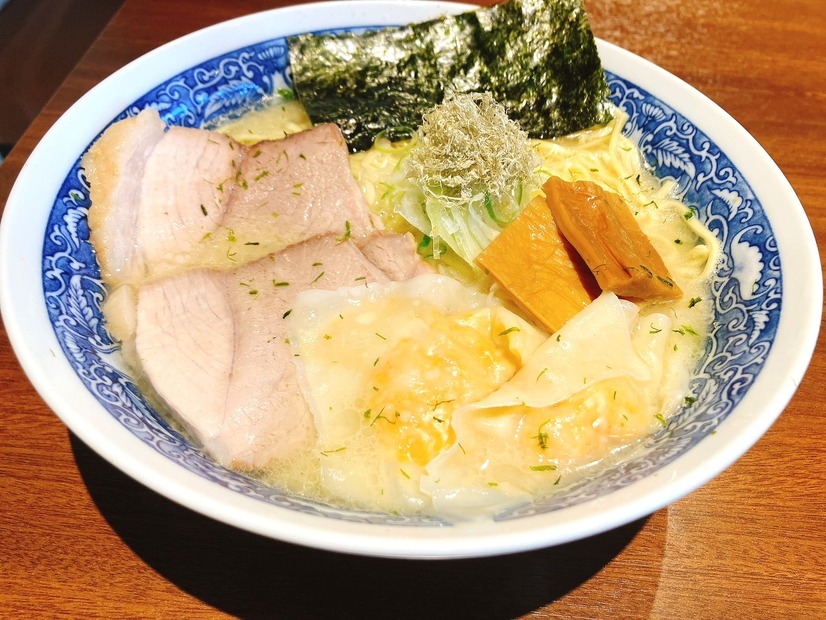 豚のコク×貝の旨みの極上スープ！木場駅近に新ラーメン店「麺彩 餞-HANAMUKE-」オープン