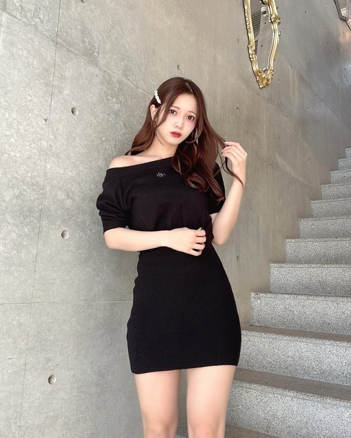 黒嵜菜々子（写真は黒嵜菜々子の公式インスタグラムから）※所属事務所に掲載許諾をもらってます