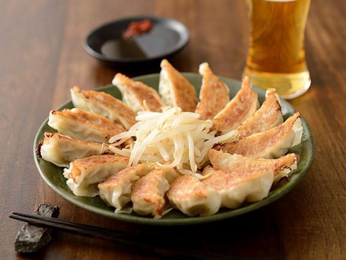 【静岡県】生餃子工房いえやすいえやす餃子（5個入り600円）