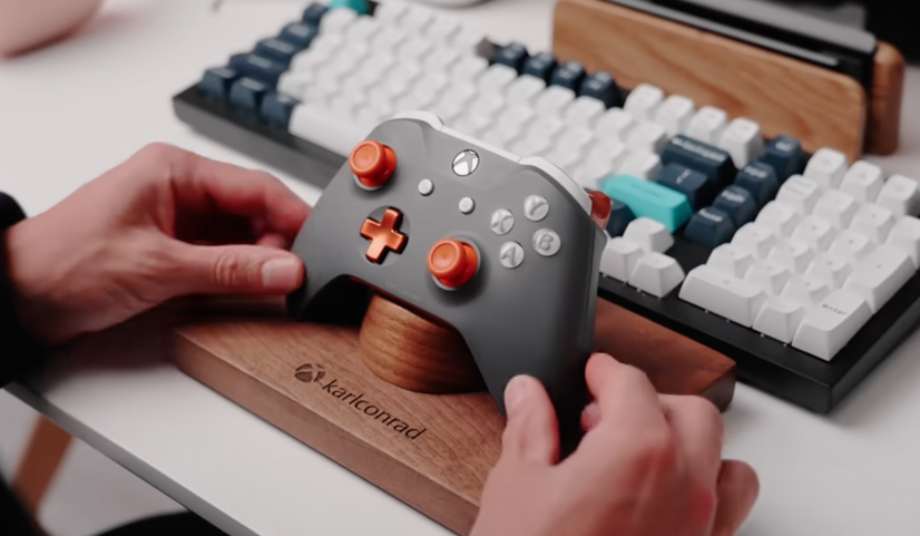 カスタムカラーのXboxコントローラは、日本からも「Xbox Design Lab」で購入が可能。