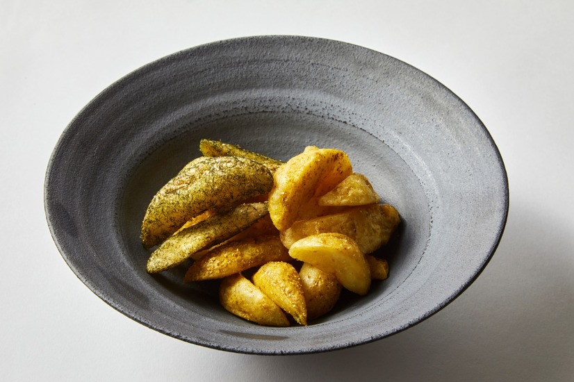 「究極のポテトチップス」銀の塩・究極の青のり・大阪スパイシーカリー 3種入／2,400円(税込)