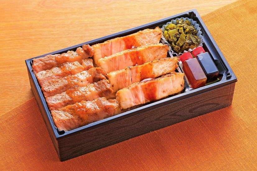 ［東武限定品］［実演］【牛かつぎゅう太】「鹿児島県産黒牛と黒豚のサーロイン食べ比べ弁当」2,808円（1折）《各日販売予定30点》