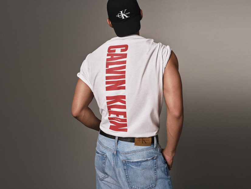 Campaign Credits: Directed and photographed by Leslie Zhang　Editorial credits: Calvin Klein