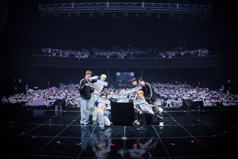 【NEXZ】1st FAN MEETING昼公演ステージ記念写真