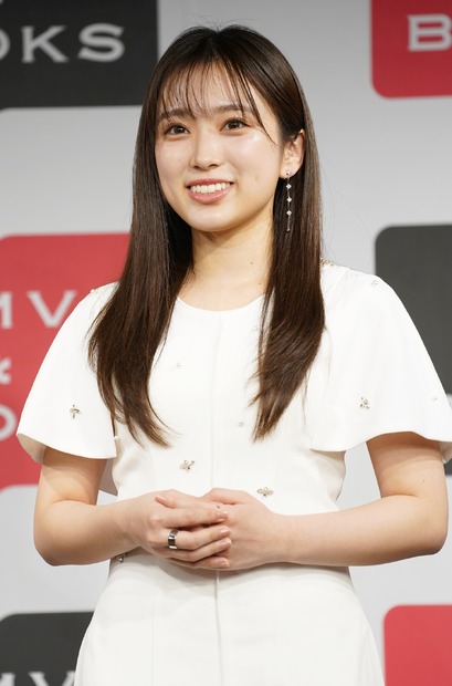 矢吹奈子【写真：竹内みちまろ】