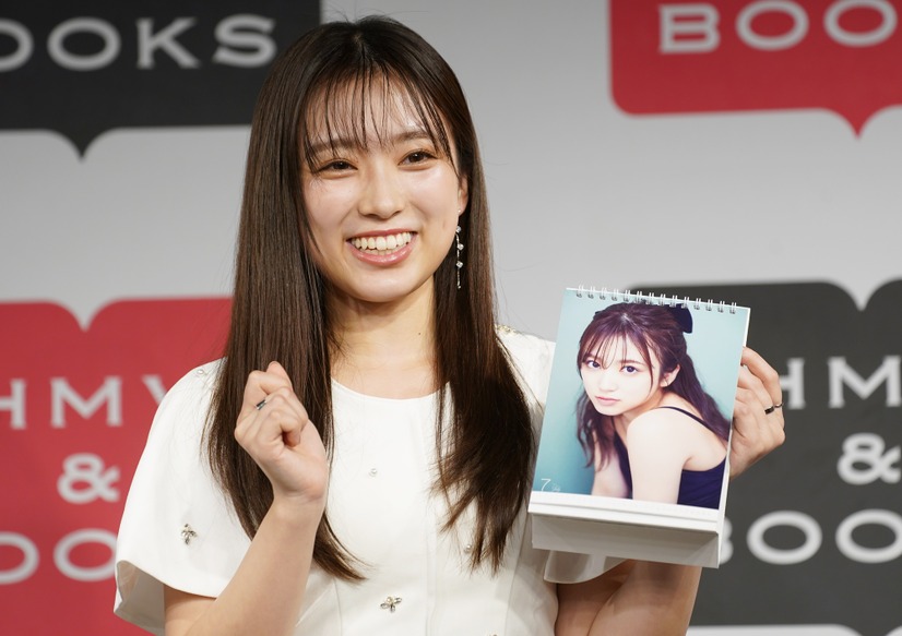 矢吹奈子【写真：竹内みちまろ】