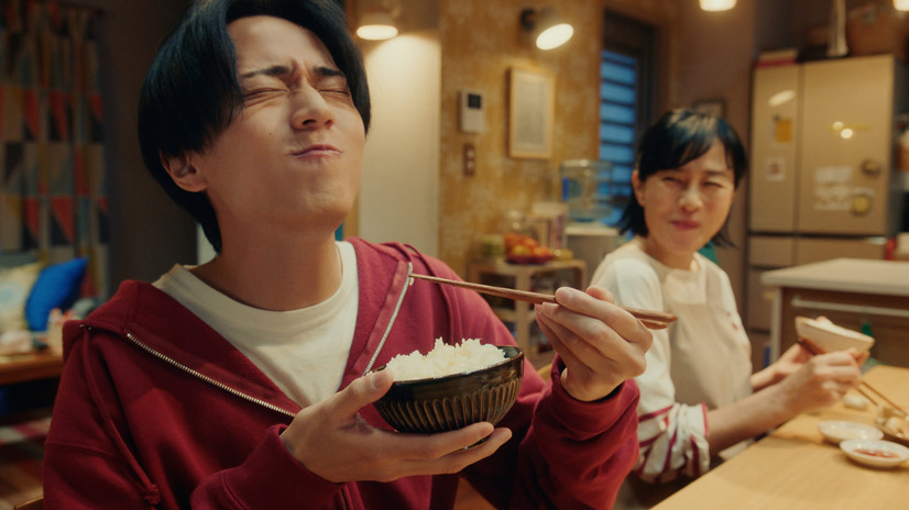 「AJINOMOTO BRANDギョーザ」の新TVCM「ラス1」篇