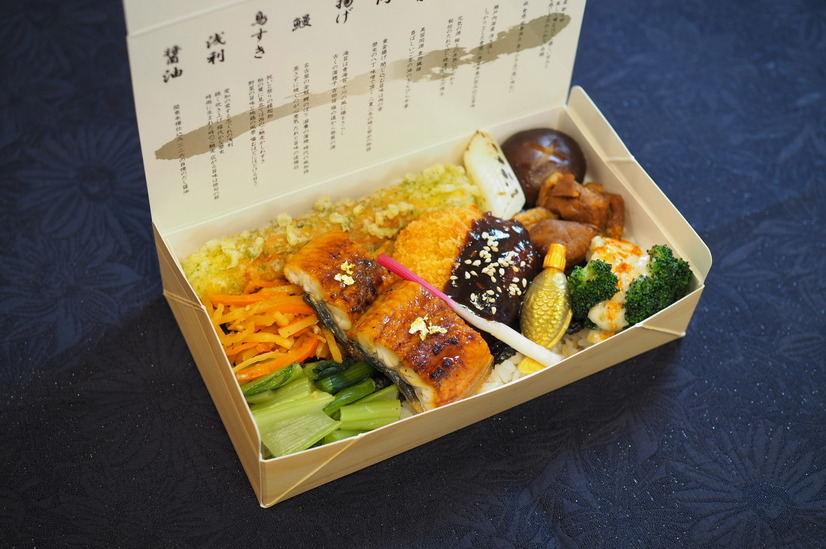 名古屋限定 海苔弁(2,300円 税込)
