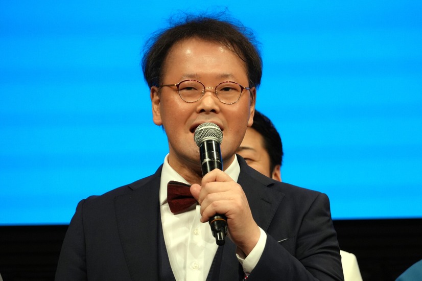 アインシュタイン・稲田直樹【撮影：小宮山あきの】