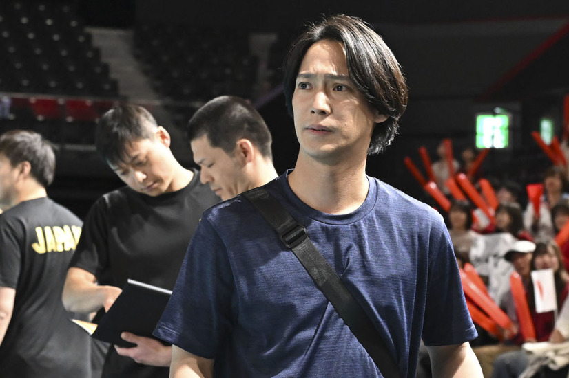 日曜劇場『キャスター』　(C)TBS