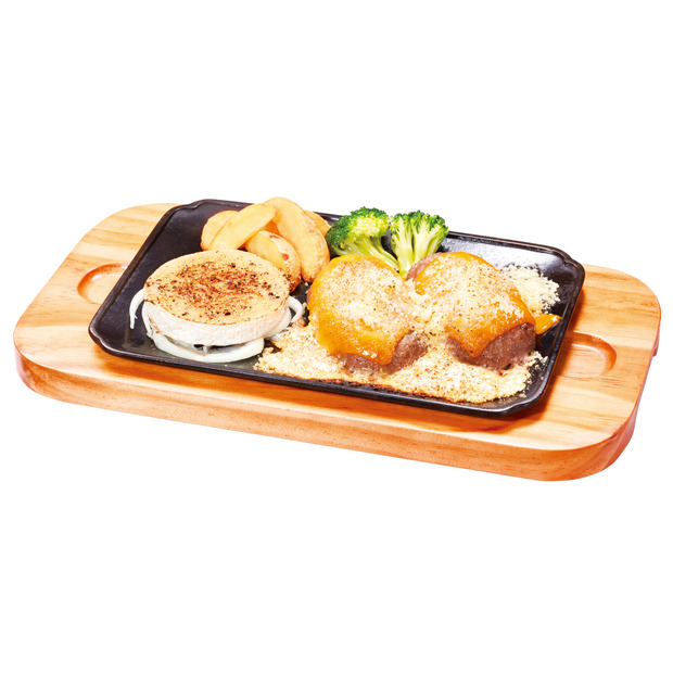 炙りチーズカマンベール大俵ハンバーグ　200g（税込1,925円）