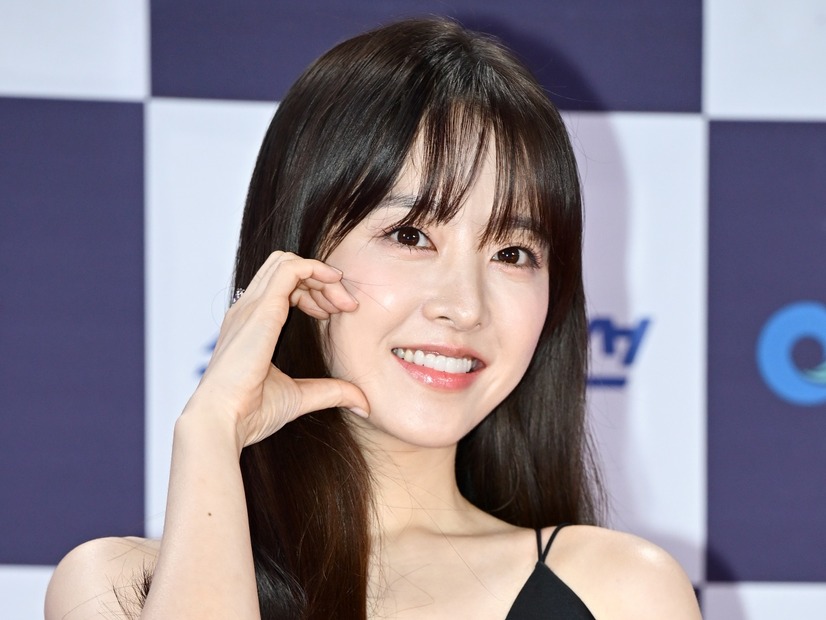 ポニーテール姿にファン悶絶…パク・ボヨン、7年ぶりファンミ前に“ビジュアル全盛期”更新【PHOTO】