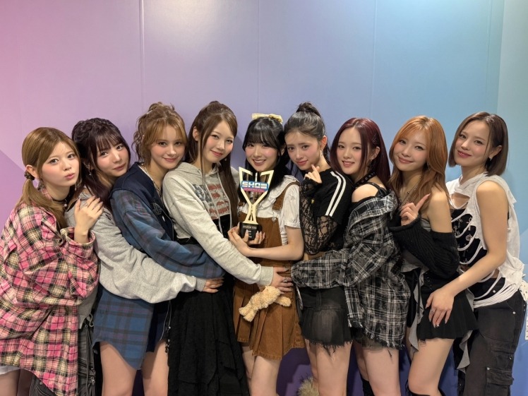 NiziU、韓国でも堂々の1位！『LOVE LINE』で韓国シングル第1弾に続く快挙「心から感謝している」