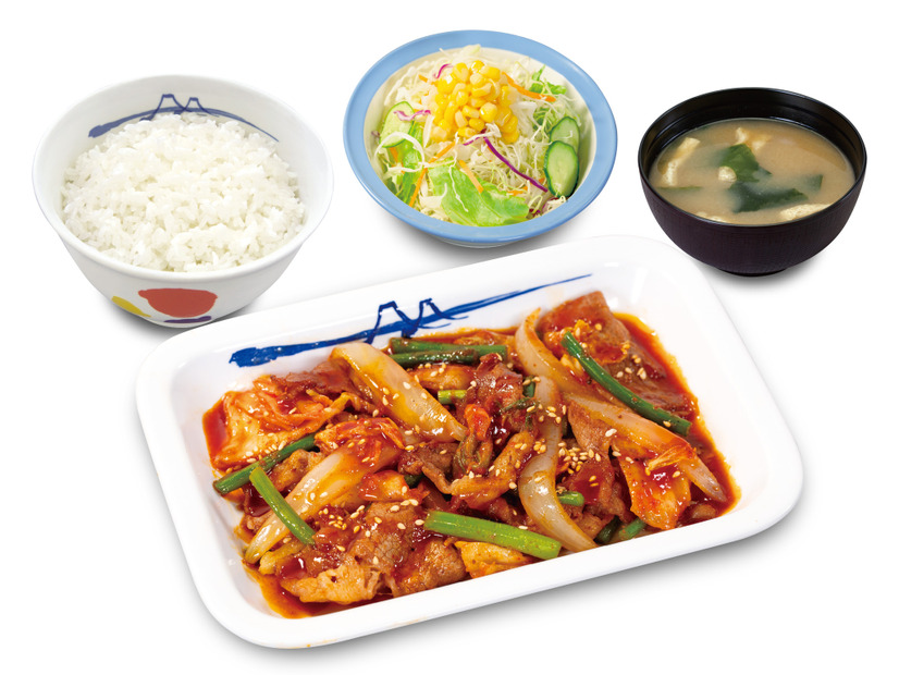 牛焼肉ピリ辛炒め定食（890円）
