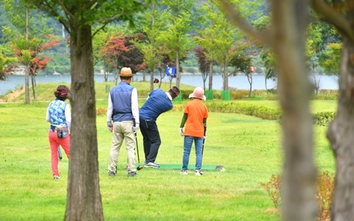 日本も他人ごとじゃない？超高齢社会・韓国が抱える課題　“高齢者スポーツ”活性化に向けた提言