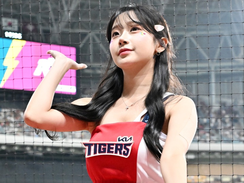 契約金4500万円超も噂された人気チアのイ・ジュウン、今年は台湾＆韓国で“掛け持ち応援”！首都ソウルの球団に電撃移籍