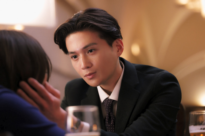 『あやしいパートナー』第1話先行カット　(C)「あやしいパートナー」製作委員会・MBS