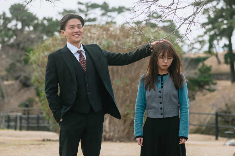 『あやしいパートナー』第1話先行カット　(C)「あやしいパートナー」製作委員会・MBS