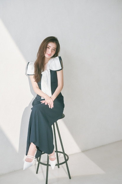 宮本茉由が着こなす、「2025 SUMMER　COLLECTION」