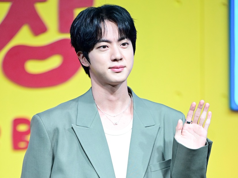 「恨めしいと思った」BTS・JIN、Netflixバラエティ共演者に対する“怒りの本音”を暴露?!