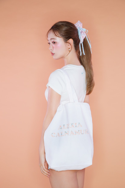 「CALNAMUR」×「ALEXIA STAM」
