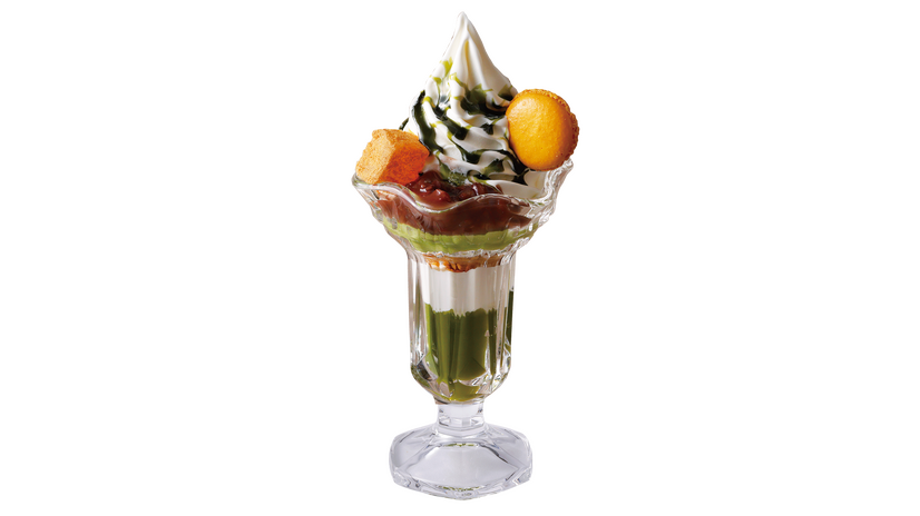抹茶パフェ 590円（税込）