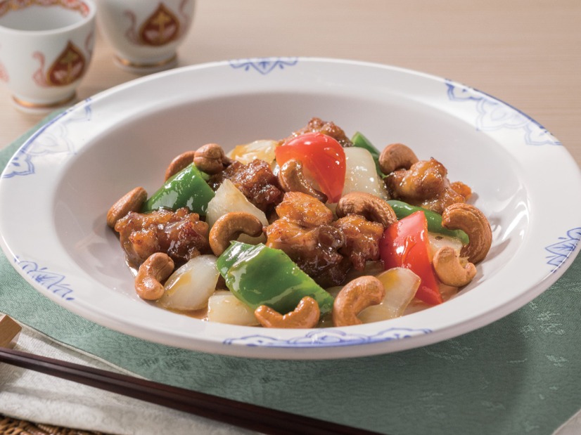鶏肉のカシューナッツ炒め　824円（税込）
