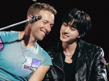 BTS・JIN、Coldplay公演にサプライズ登場、SNSでコラボが話題