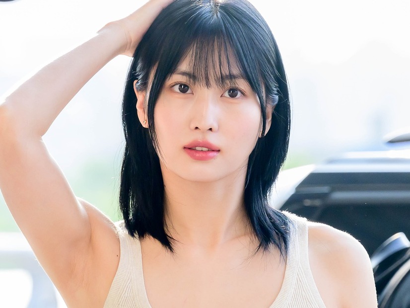 「ちょっと見えそう？」TWICEモモの息を呑むボリューム感、完璧ボディを惜しげもなく披露【PHOTO】