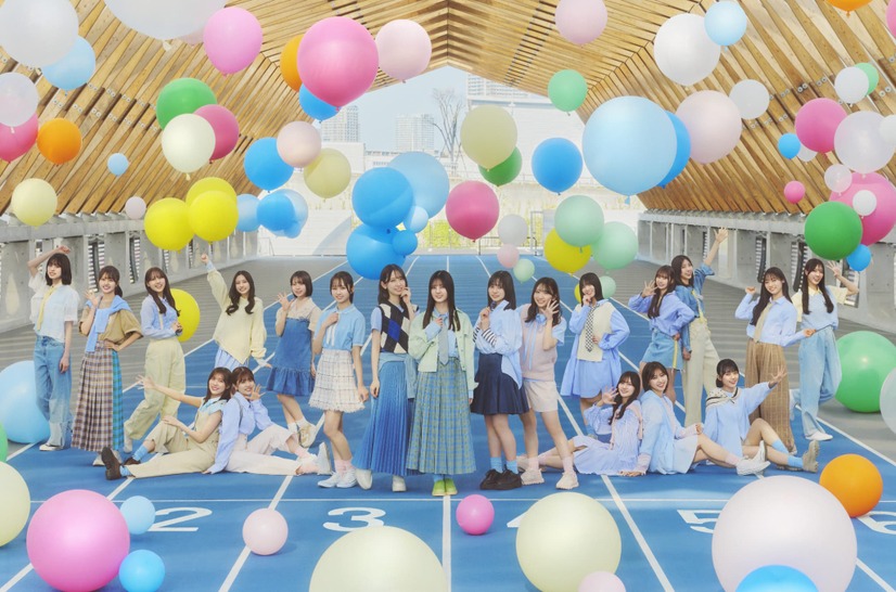 日向坂46アーティスト写真