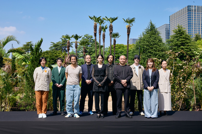 写真左より　2列目：武田知也、小泉明郎、宮崎啓太、ジャコモ・ザガネッリ、久保寛子　1列目：上田久美子、西畠清順、山本美月、小金沢健人、新村由美子