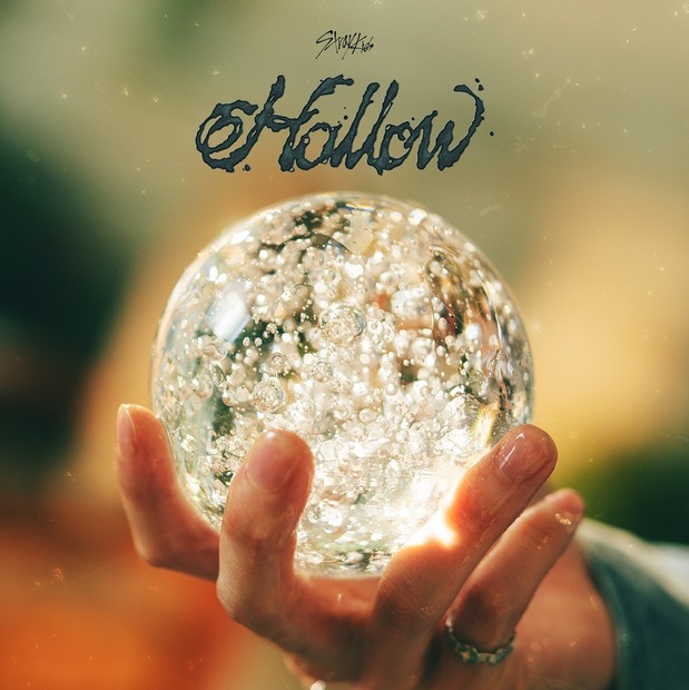Stray Kidsの日本3rdミニアルバム『Hollow』ジャケット写真