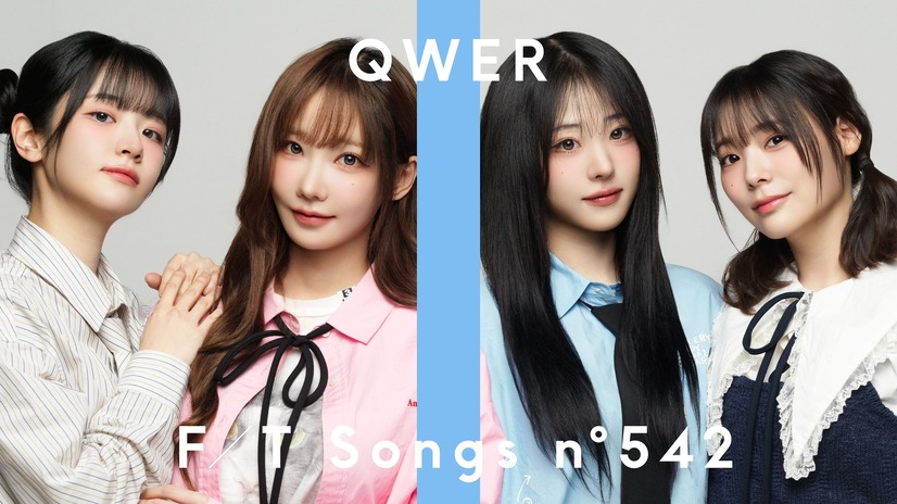 QWER – 고민중독 (T.B.H) / THE FIRST TAKE