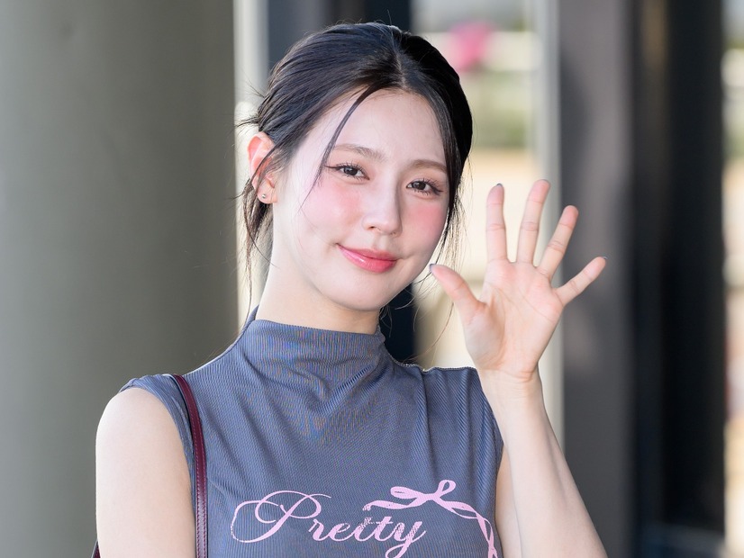 「カップルですか？」(G)I-DLE・ミヨン＆TWICE・サナ、ラブラブ密着ショットが尊すぎる！【PHOTO】