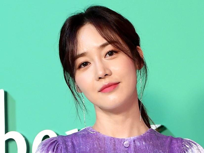 夫の“実刑4年”が元アイドル妻の仕事に影響…テレビ復帰に暗雲、起用した通販番組もSNS投稿削除