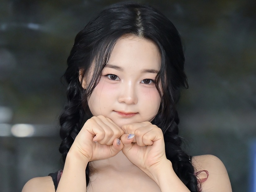 韓国女性グループMADEIN脱退メンバー家族、事務所代表の強制わいせつを訴える会見開催を発表