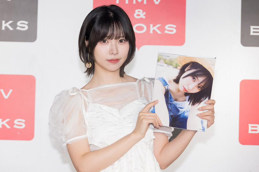 『Liyuu 2nd写真集 ヒトミ』（KADOKAWA）発売記念イベント　合同取材の様子