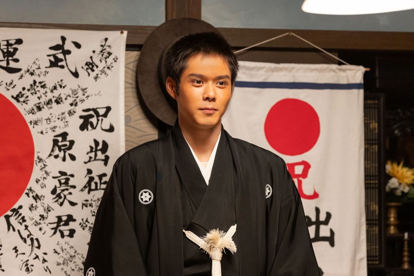 朝ドラ『あんぱん』原豪役の細田佳央太　（C）NHK