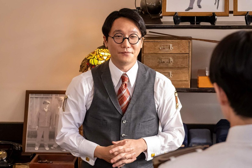 前原滉（「テーラークサカベ」の店主役）　（C）フジテレビ