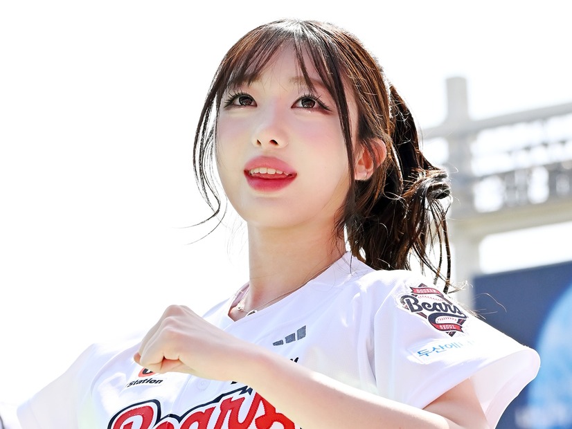 “デビュー1年未満”の韓国チアガール（21）が突然の脱退宣言…“意味深”SNS投稿に動揺広がる「推測より、私の努力を記憶して」