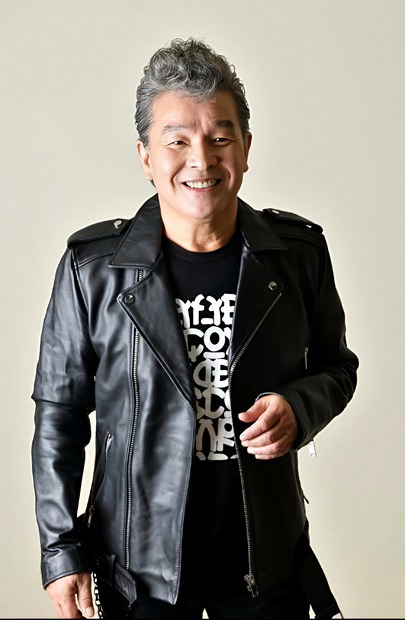 尾藤イサオ