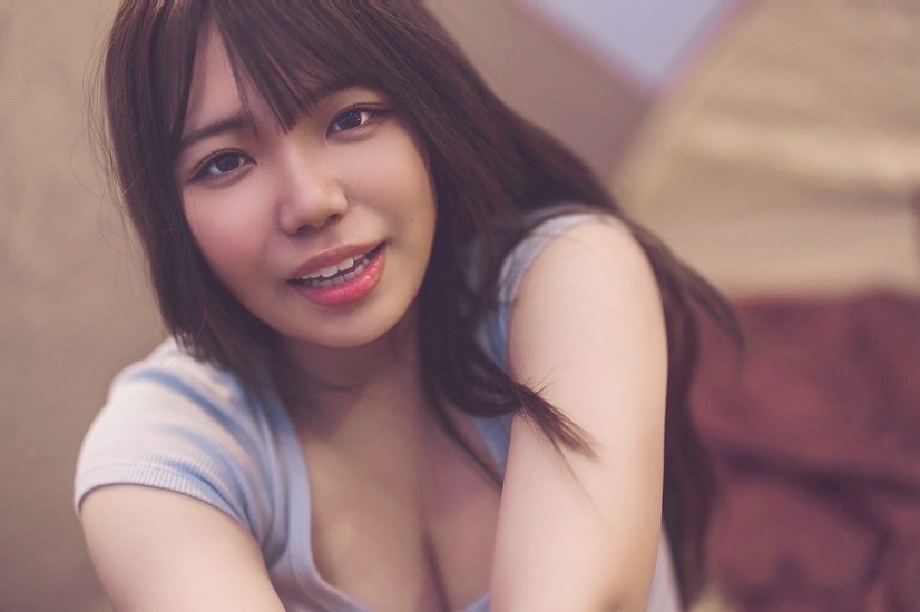 “日本一だらしない”キャンプ女子 153cm たにりか 1st デジタル写真集『週末ふたりキャンプ』　撮影：藤本和典