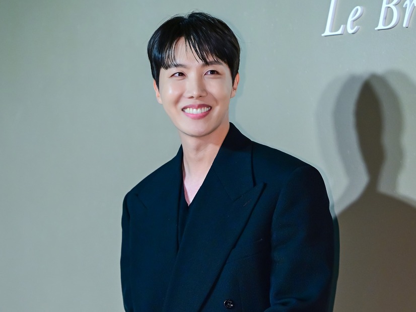 BTS・J-HOPE、米『ビルボードマガジン』の表紙に登場！韓国ソロ歌手史上2人目の快挙